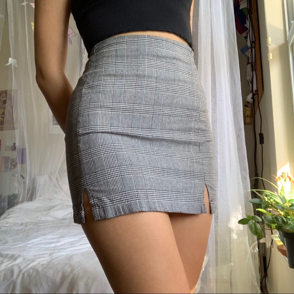 Brandy Melville Cara Skirt
